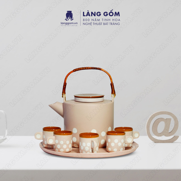 Bộ ấm chén màu hồng chấm bi