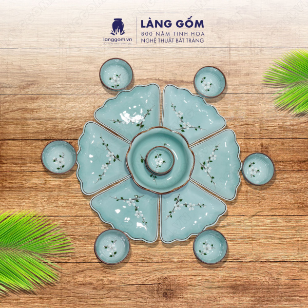 Bộ bàn ăn mặt trời men xanh cổ hoa đào 